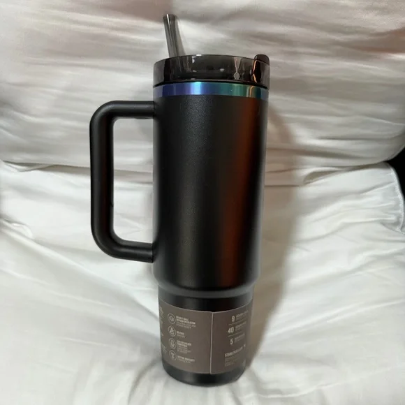 💖 Stanley Black Chroma Quencher H2.0 FlowState Tumbler | 40 OZ BRAND NEW - Picture 3 of 4